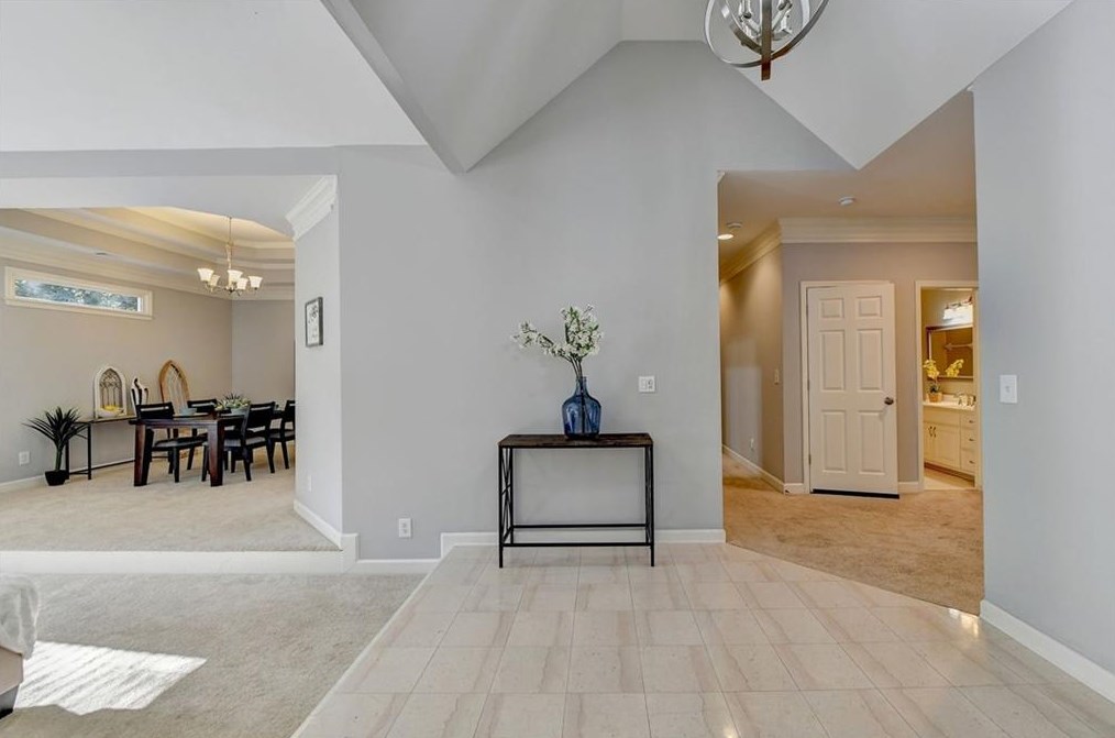 4800 Haydens Walk Dr, Alpharetta GA  30022-7176 exterior