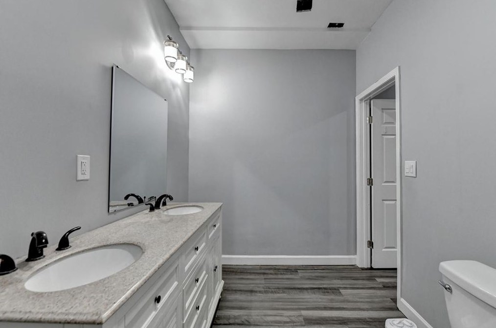 4800 Haydens Walk Dr, Alpharetta GA  30022-7176 exterior