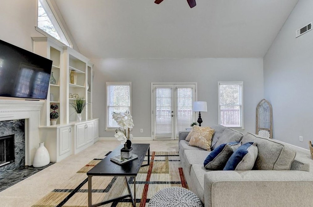 4800 Haydens Walk Dr, Alpharetta GA  30022-7176 exterior