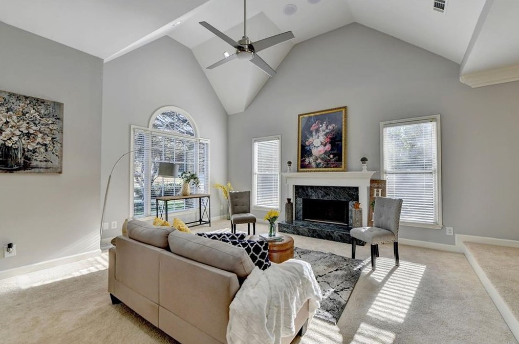 4800 Haydens Walk Dr, Alpharetta GA  30022-7176 exterior