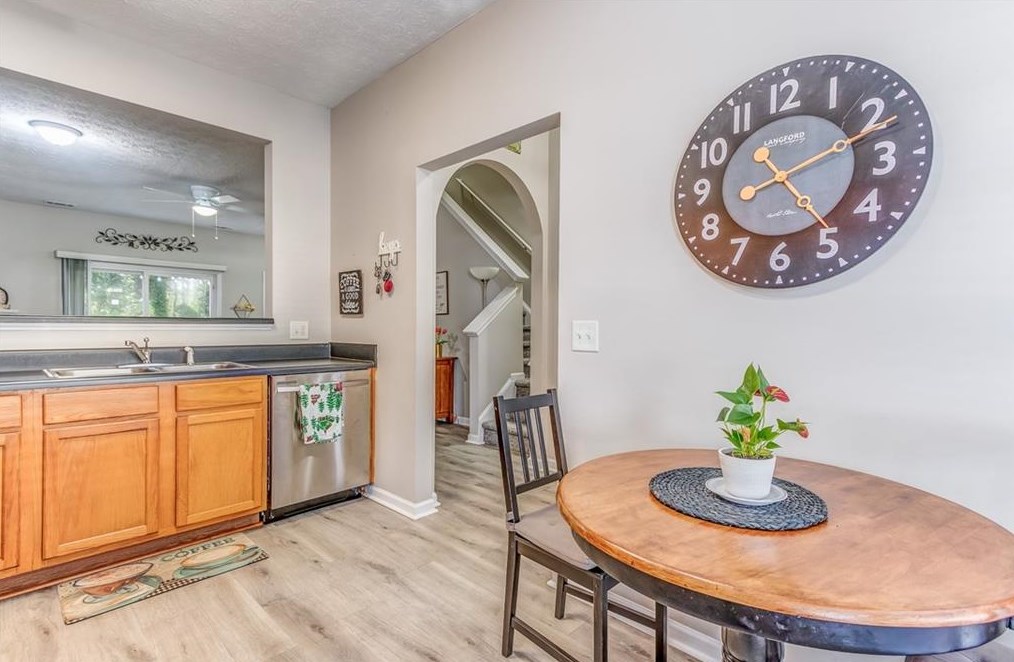 2033 Austin Park Cir, Decatur GA  30032-5197 exterior