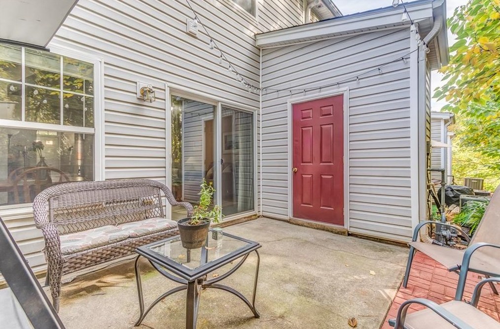 2033 Austin Park Cir, Decatur GA  30032-5197 exterior