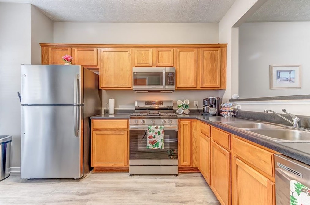 2033 Austin Park Cir, Decatur GA  30032-5197 exterior