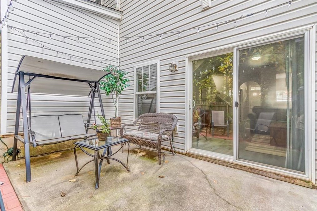 2033 Austin Park Cir, Decatur GA  30032-5197 exterior