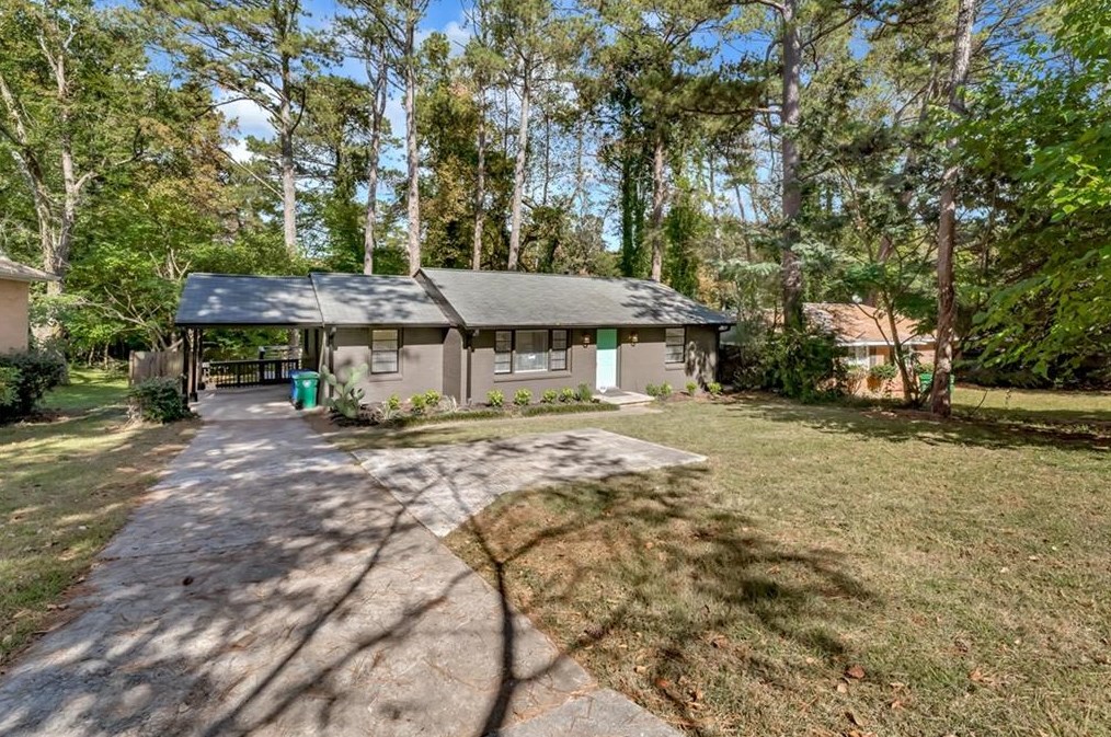 2152 Tilson Rd, Decatur GA  30032-6215 exterior