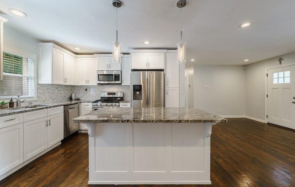 3251 Bobolink Dr, Decatur GA  30032-3708 exterior