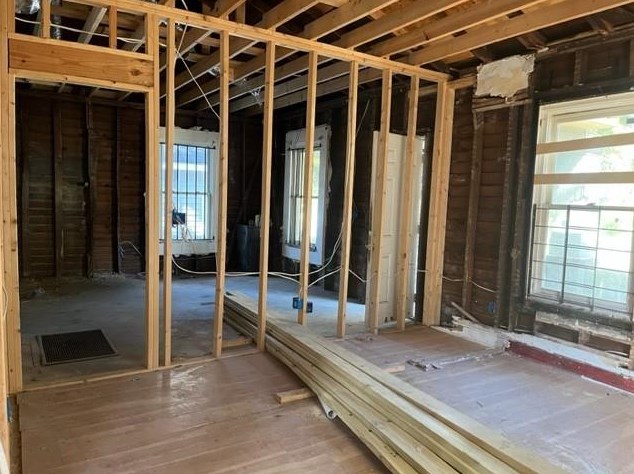 884 Thurmond St, Atlanta GA  30314-3411 exterior