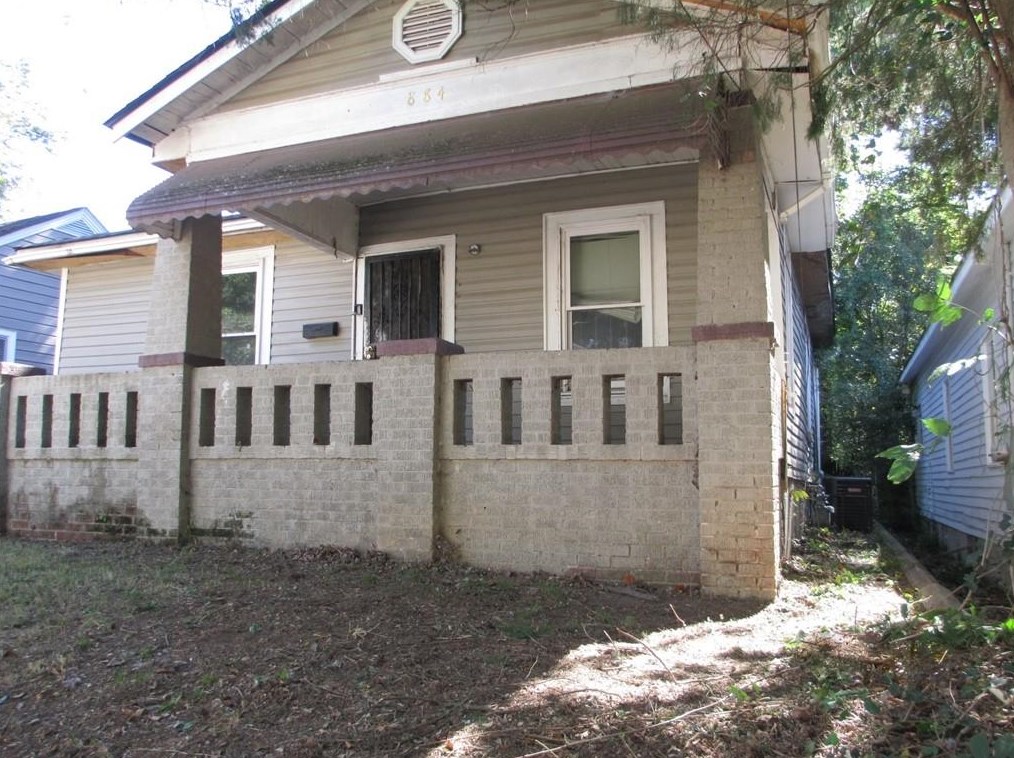 884 Thurmond St, Atlanta GA  30314-3411 exterior