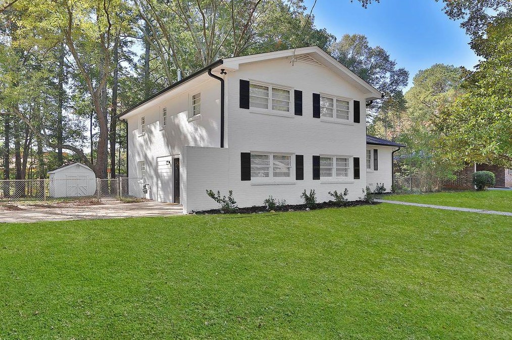 4137 Tiffany Dr, Decatur GA  30035-3326 exterior