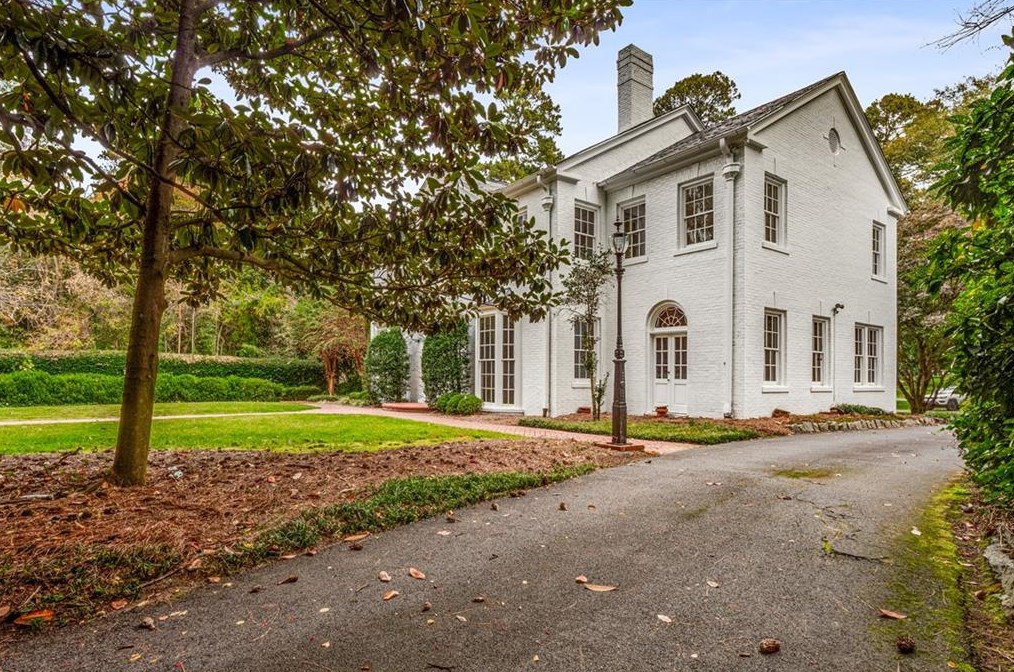 3488 Tuxedo Rd, Atlanta GA  30305-1051 exterior
