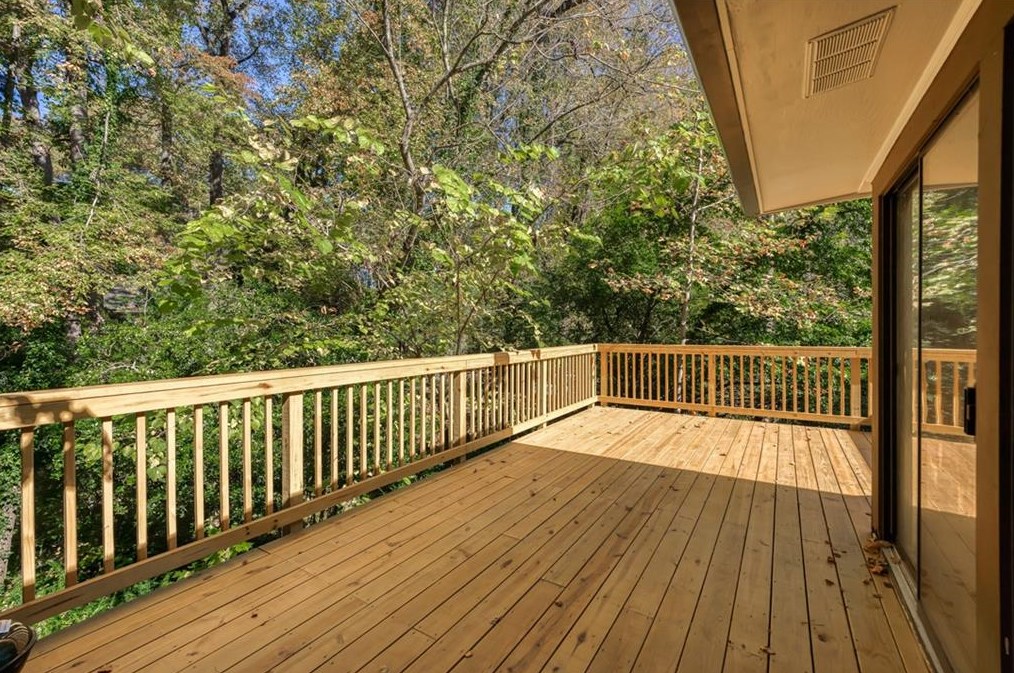 2138 Azalea Cir, Decatur GA  30033-2641 exterior