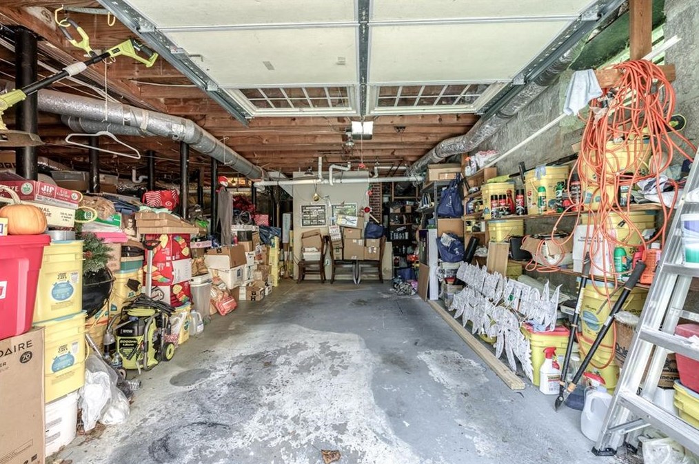 2138 Azalea Cir, Decatur GA  30033-2641 exterior