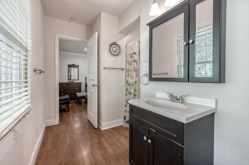 2138 Azalea Cir, Decatur GA  30033-2641 exterior