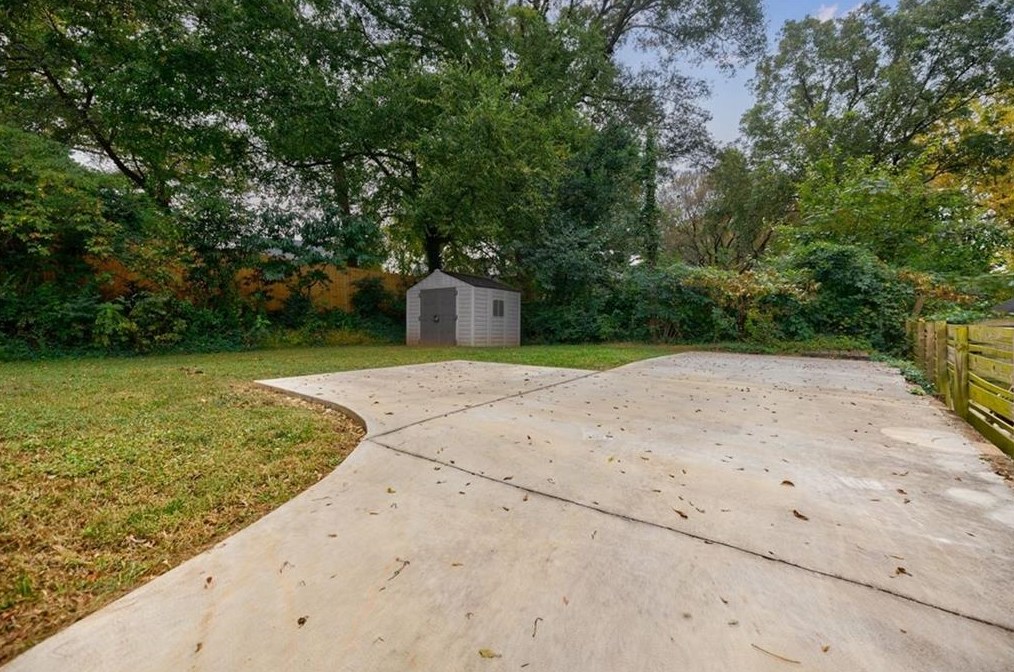 1570 Olympian Way, Atlanta GA  30310-2478 exterior