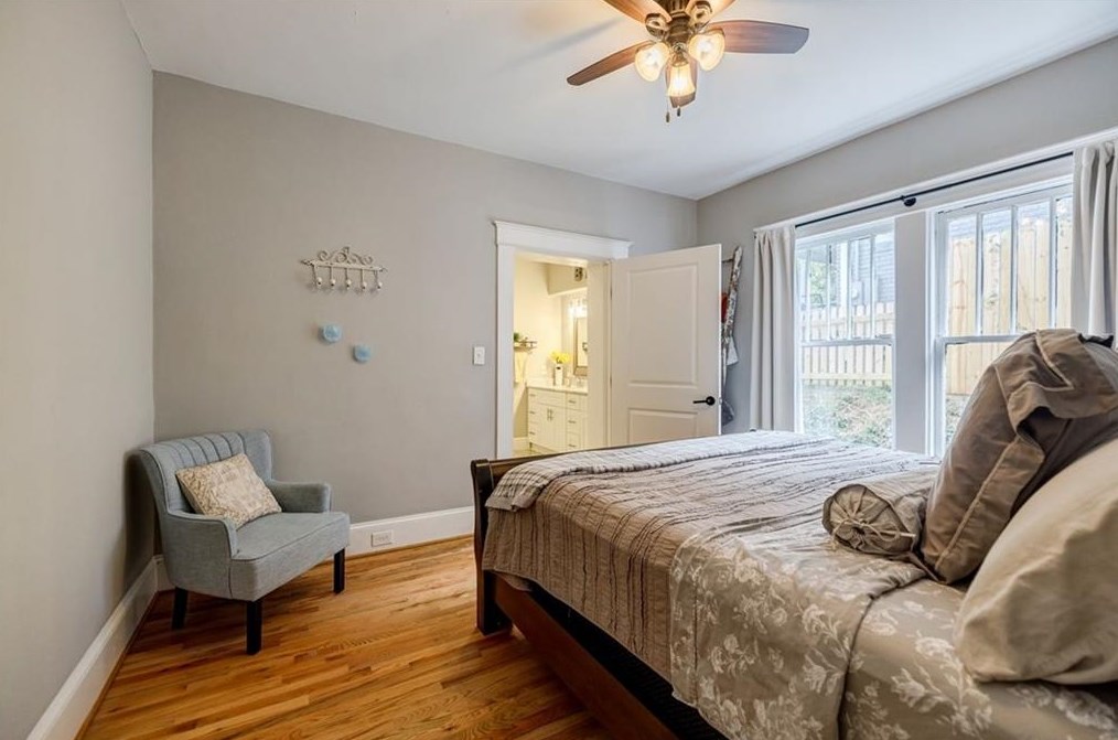 1570 Olympian Way, Atlanta GA  30310-2478 exterior
