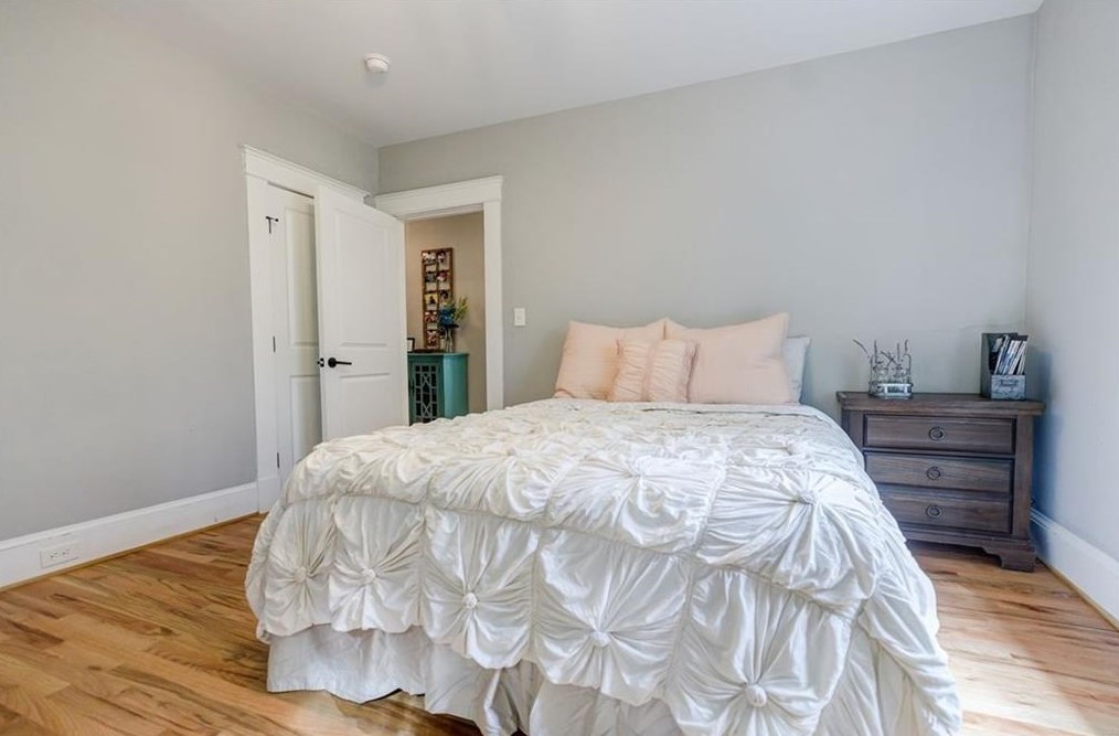 1570 Olympian Way, Atlanta GA  30310-2478 exterior