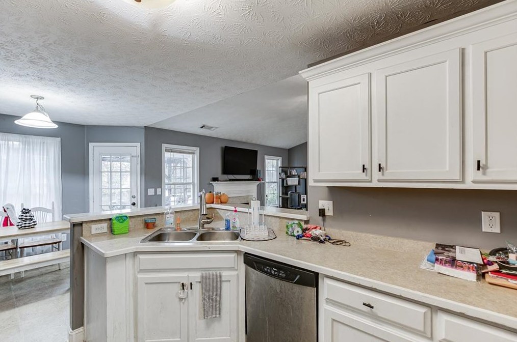 1015 Jasmine Dr, Jefferson GA  30549-9015 exterior