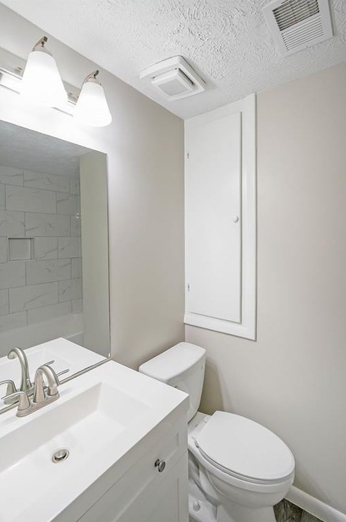 2847 Royal Path Ct, Decatur GA  30030-4184 exterior