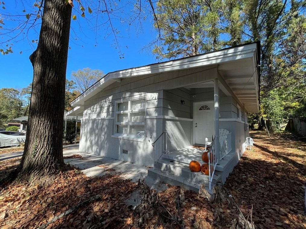 2896 Monterey Dr, Decatur GA  30032-3528 exterior