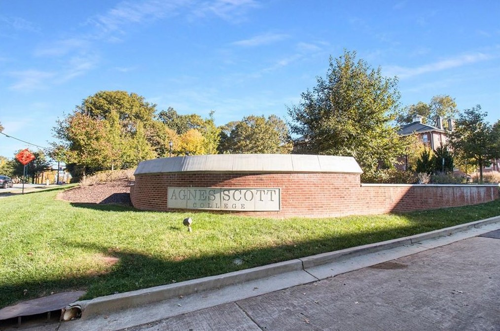 2782 Tilson Rd, Decatur GA  30032-5506 exterior