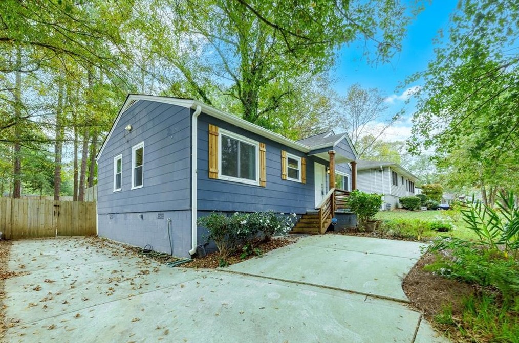 3443 Bennington Dr, Decatur GA  30032-2561 exterior