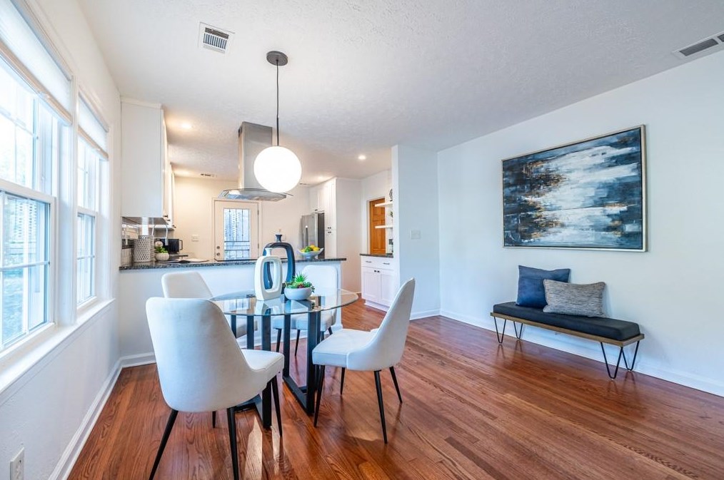 1991 Capri Dr, Decatur GA  30032-5209 exterior