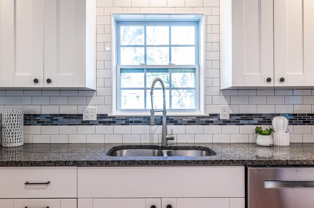 1991 Capri Dr, Decatur GA  30032-5209 exterior