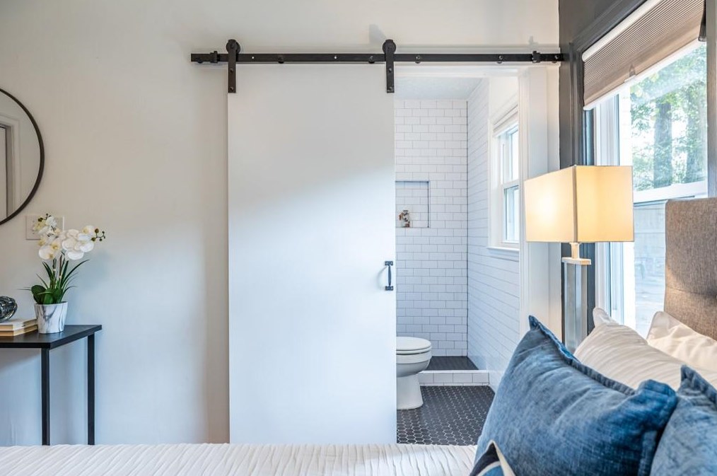 1991 Capri Dr, Decatur GA  30032-5209 exterior