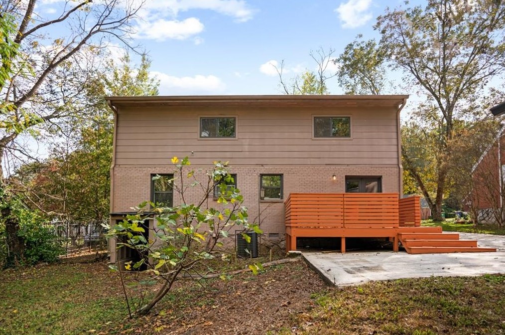 2048 Cogar Dr, Decatur GA  30032-3925 exterior