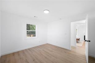 1101 Wedgewood Dr NW - Photo 19