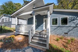 1101 Wedgewood Dr NW - Photo 3
