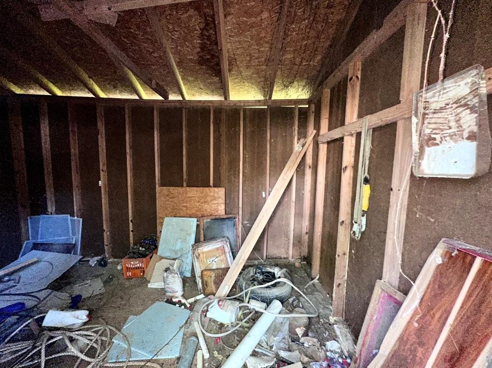 4189 Lindsey Dr, Decatur GA  30035-1922 exterior