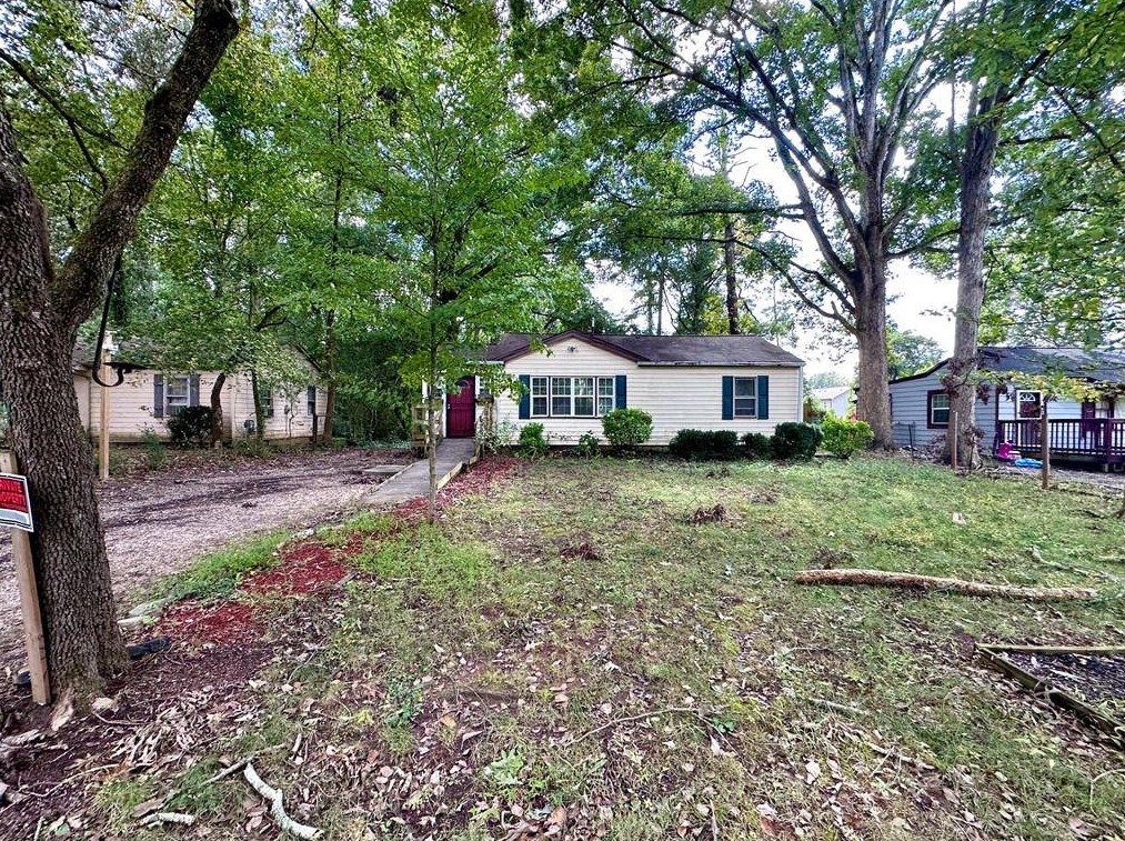 4189 Lindsey Dr, Decatur GA  30035-1922 exterior