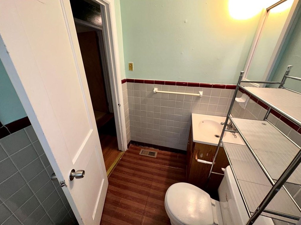 4189 Lindsey Dr, Decatur GA  30035-1922 exterior