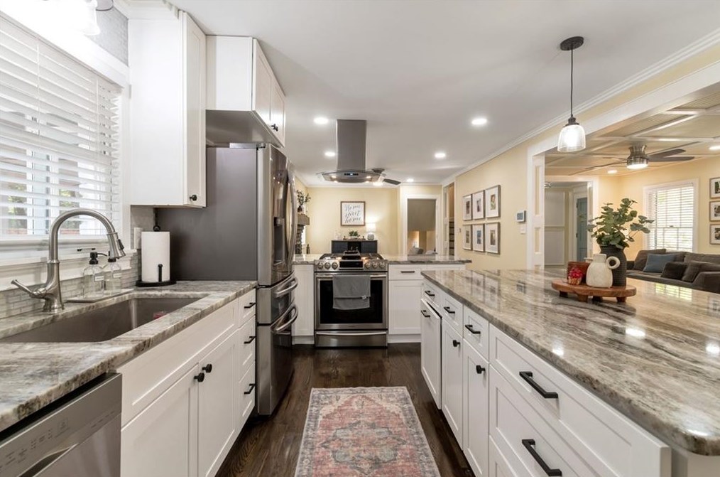 2753 Hawaii Ct, Decatur GA  30033-2315 exterior