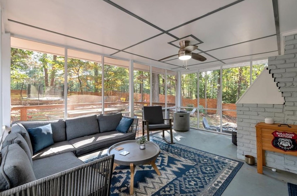 2753 Hawaii Ct, Decatur GA  30033-2315 exterior