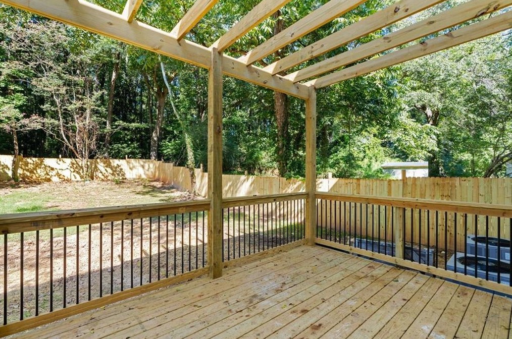 541 Westmeath Dr, Atlanta GA  30310-1535 exterior