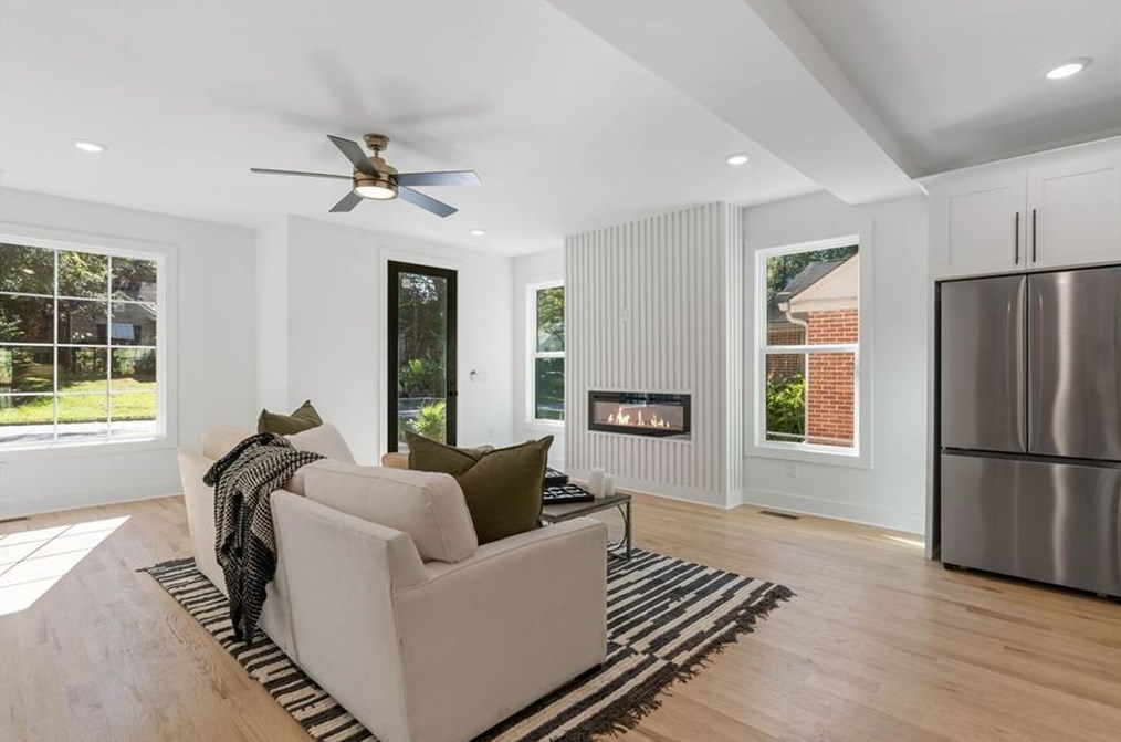 541 Westmeath Dr, Atlanta GA  30310-1535 exterior