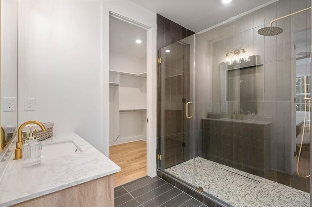 541 Westmeath Dr, Atlanta GA  30310-1535 exterior