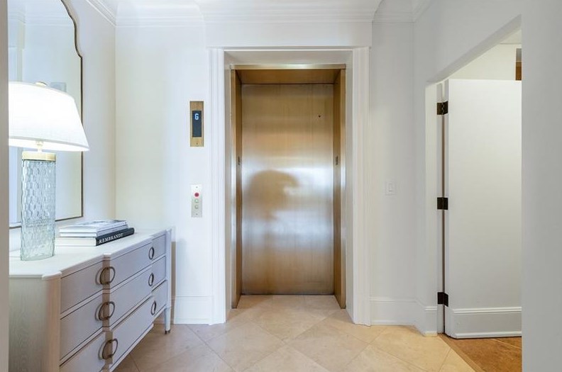 88 Paces Ferry Rd, Atlanta GA  30305-1444 exterior