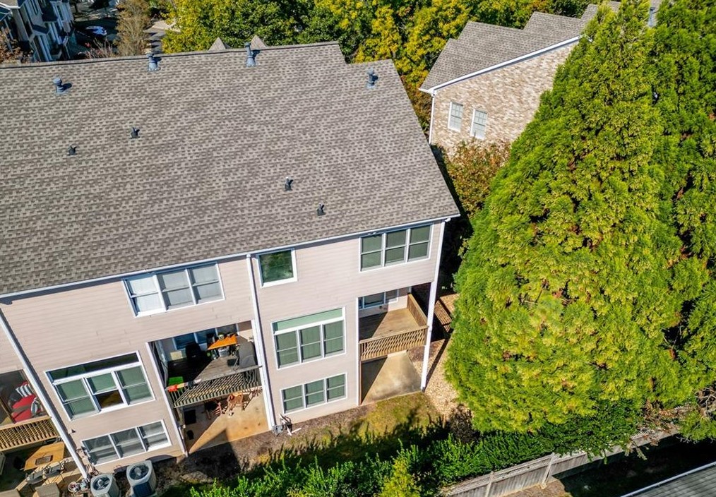 999 Emory Parc Pl, Decatur GA  30033-4054 exterior