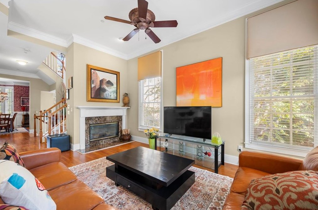 999 Emory Parc Pl, Decatur GA  30033-4054 exterior