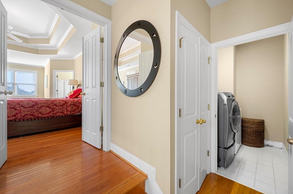 999 Emory Parc Pl, Decatur GA  30033-4054 exterior