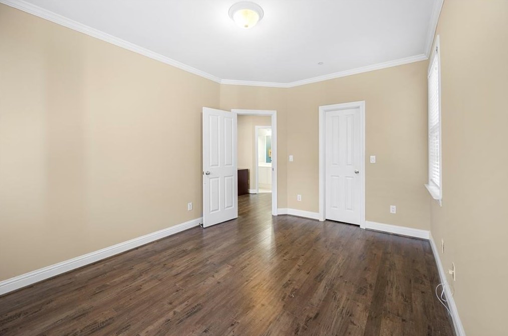 999 Emory Parc Pl, Decatur GA  30033-4054 exterior