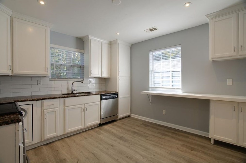 1170 Windsor St, Atlanta GA  30310-3638 exterior