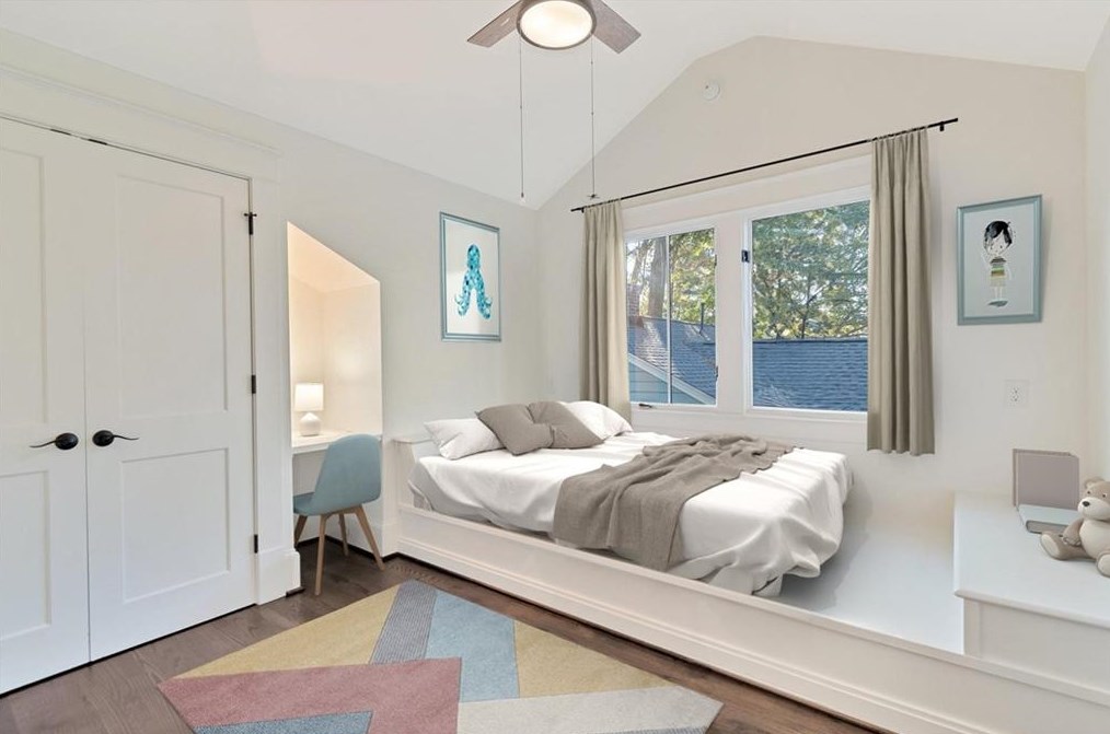 1426 Oakview Rd, Decatur GA  30030-4229 exterior