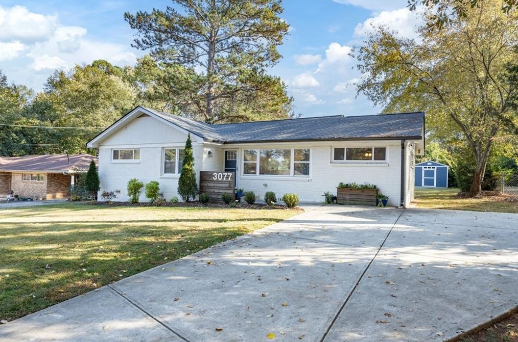 3077 Hamilton Rd, Decatur GA  30032-2832 exterior