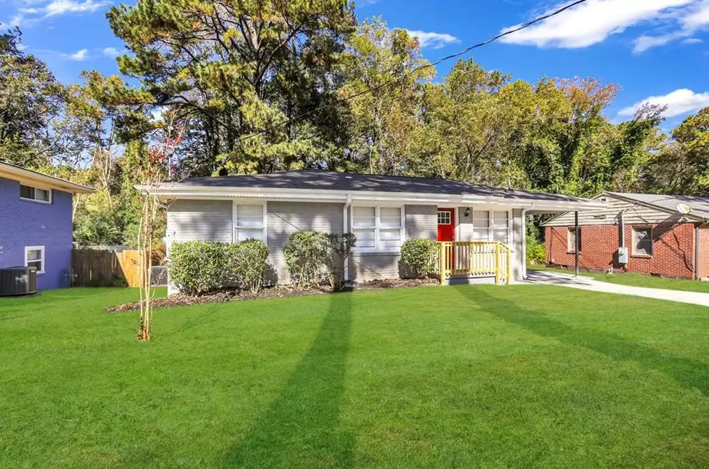 3164 Robin Rd, Decatur GA  30032-3718 exterior