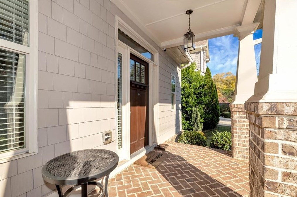 1411 Hawthorne Ave, Smyrna GA  30080-2137 exterior