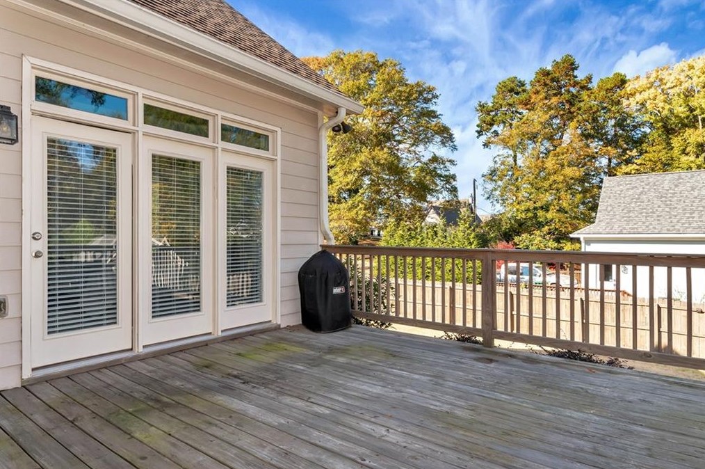 1411 Hawthorne Ave, Smyrna GA  30080-2137 exterior